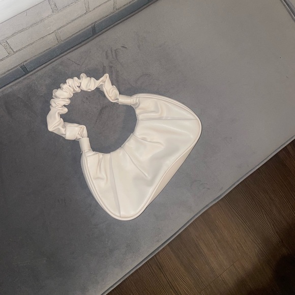 Handbag - Picture 2 of 3